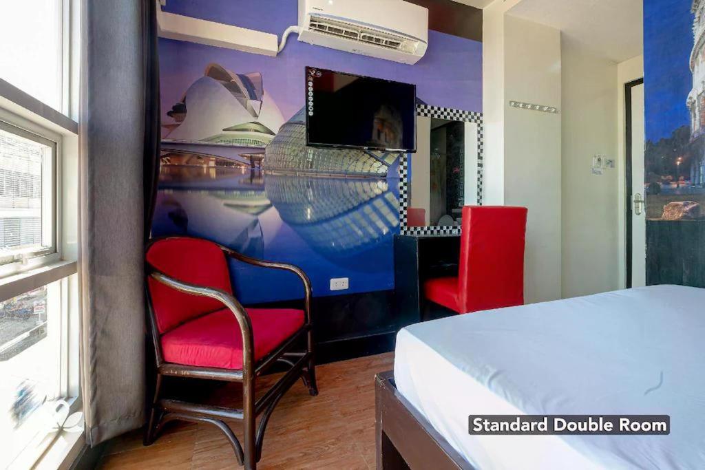 Sabel Travelers Inn Laoag Exteriör bild